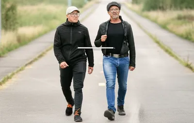 Illustration abreast - Image 1