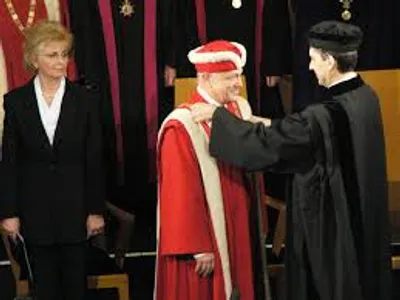 Hình ảnh minh họa rector - Ảnh 2