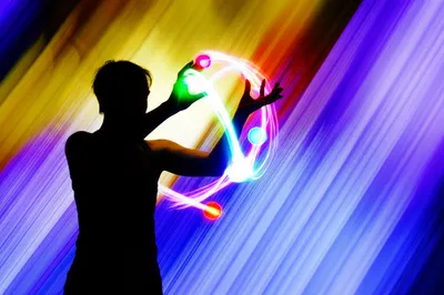 Illustration juggling - Image 1