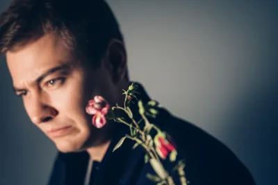 Illustration displease - Image 1