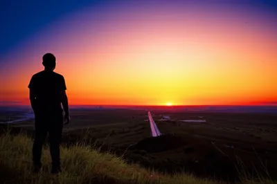 Illustration regards - Image 1