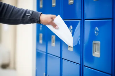 Illustration mailman - Image 1