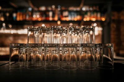 Illustration shakers - Image 1