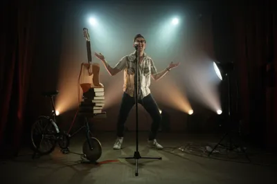 Illustration vamping - Image 1