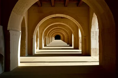 Illustration vaults - Image 1