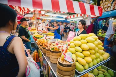 Illustration stall - Image 1