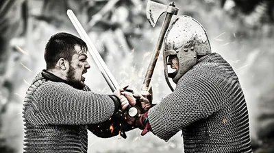 Illustration clash - Image 1