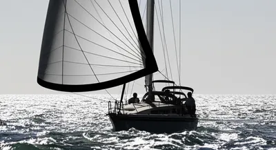 Illustration gybing - Image 1