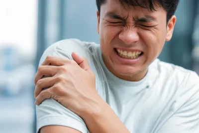 Illustration dislocate - Image 1