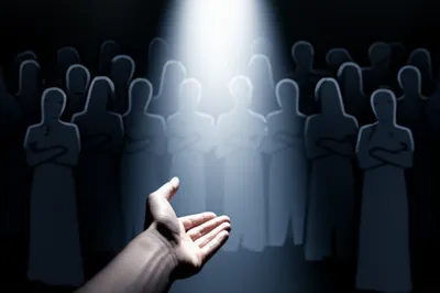 Illustration disapproves