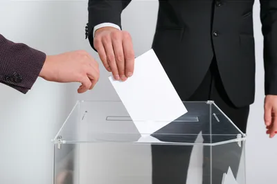 Illustration vote - Image 1