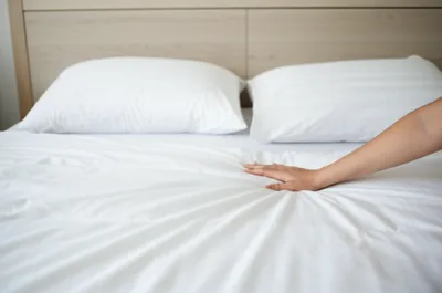 Illustration makes - Image 1