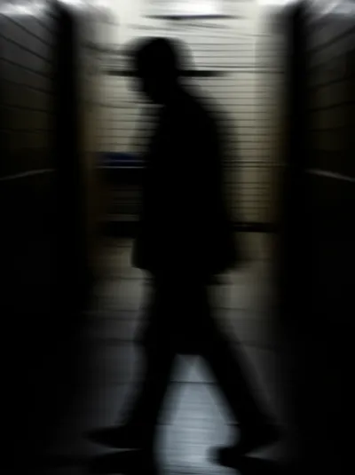 Illustration sneak - Image 1