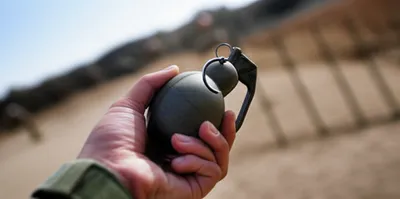 Illustration grenade - Image 1
