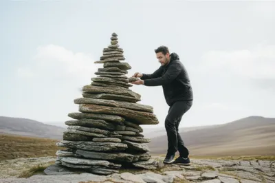 Illustration raise - Image 1