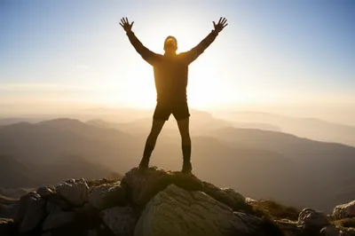 Illustration surmounted