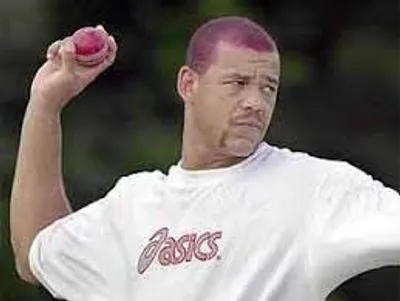 Illustration overhand - Image 2