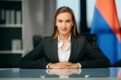 Illustration officer - Image 1