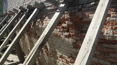 Illustration shored - Image 1