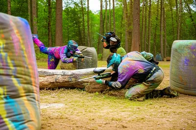 Illustration paintballs