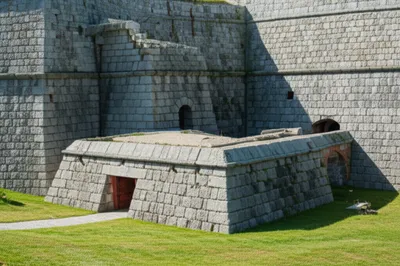 Illustration masks - Image 1