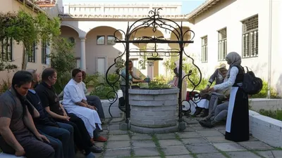 Illustration convent - Image 1