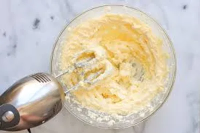 Illustration cream - Image 2