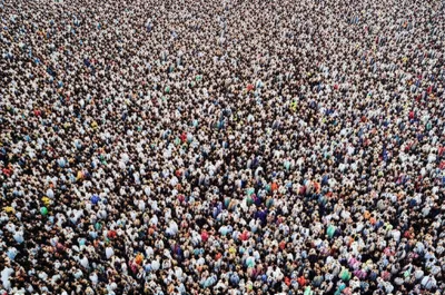 Illustration throng - Image 1