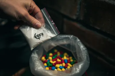 Illustration buffs - Image 1