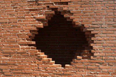 Illustration breach - Image 1