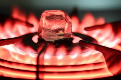 Illustration hot - Image 1