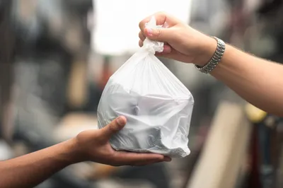 Illustration gouging - Image 1