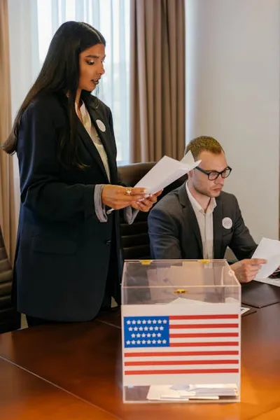 Illustration deliberations - Image 2