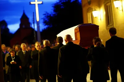 Illustration removals - Image 1