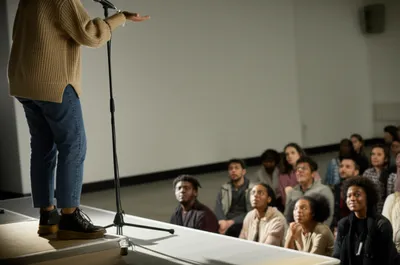 Illustration addressing - Image 1