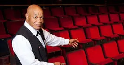 Illustration usher - Image 2