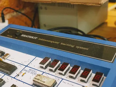 Illustration microcomputer - Image 2