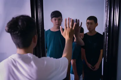 Illustration backward - Image 1