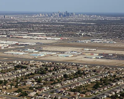 Illustration sprawl - Image 1