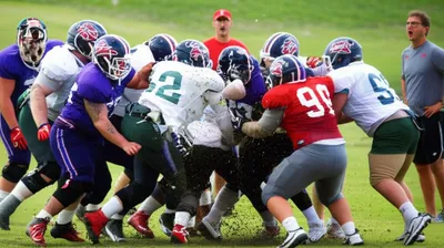 Illustration scrimmaged