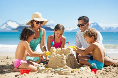 Illustration holidays - Image 1