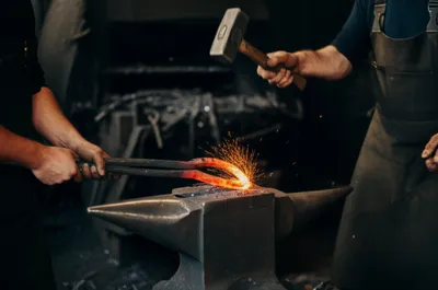 Illustration clanging - Image 1