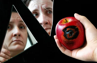 Illustration falsifies - Image 1