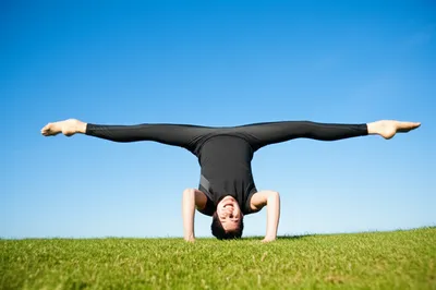 Illustration cartwheels - Image 1