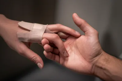 Illustration sympathizes - Image 2