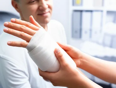 Illustration splinted - Image 1