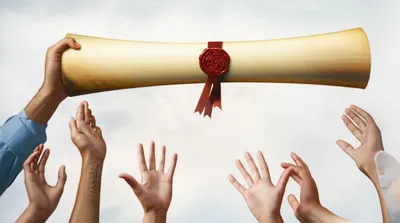 Illustration hold - Image 1