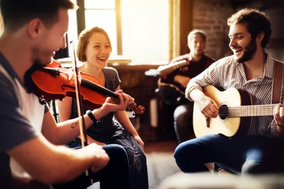 Illustration folk - Image 1