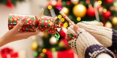 Illustration cracker - Image 1