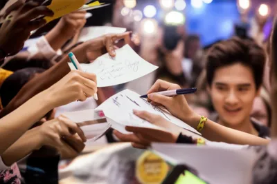 Illustration autographs